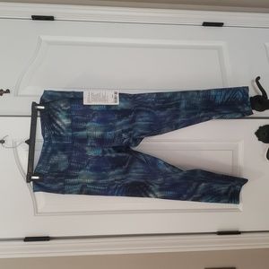 NWT Lululemon Size 16 Wunder train HR Crop 23"